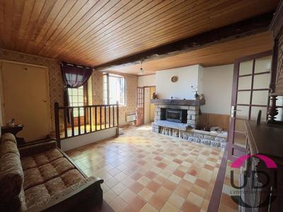 Maison - 220 m² - 5 pièces