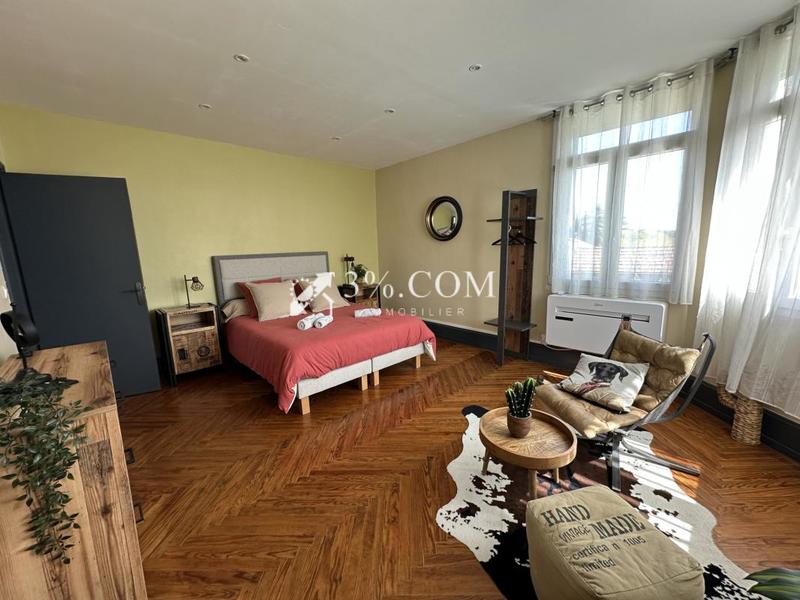 Maison chambre d'hôtes - 286 m² - 10 pièces