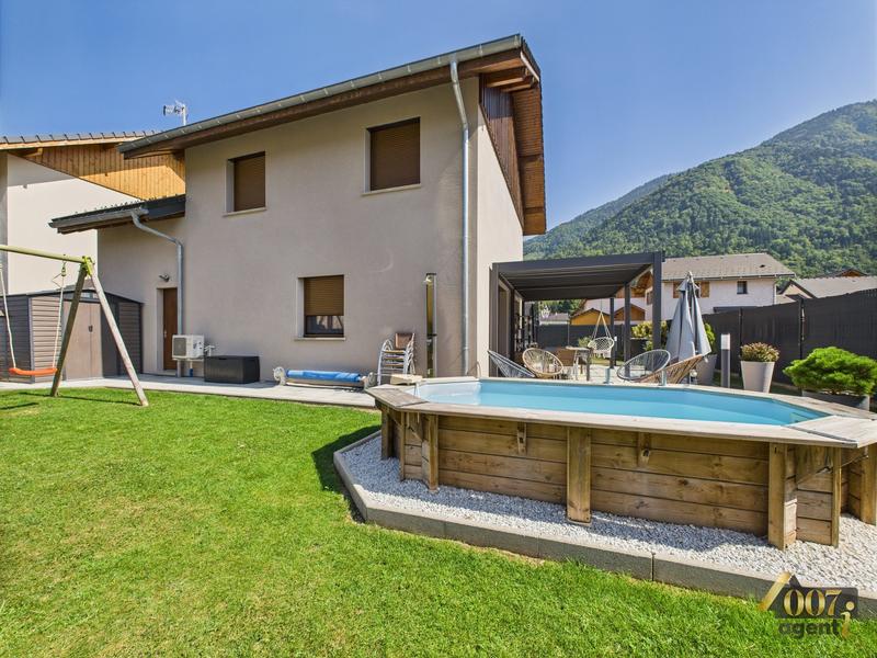 Maison - 101 m² - 5 pièces