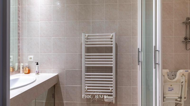 Appartement - 85 m² - 3 pièces