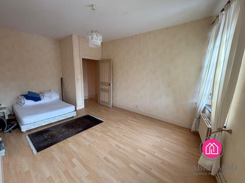 Maison - 189 m² - 6 pièces