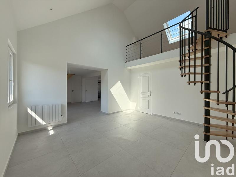 Maison - 140 m² - 6 pièces