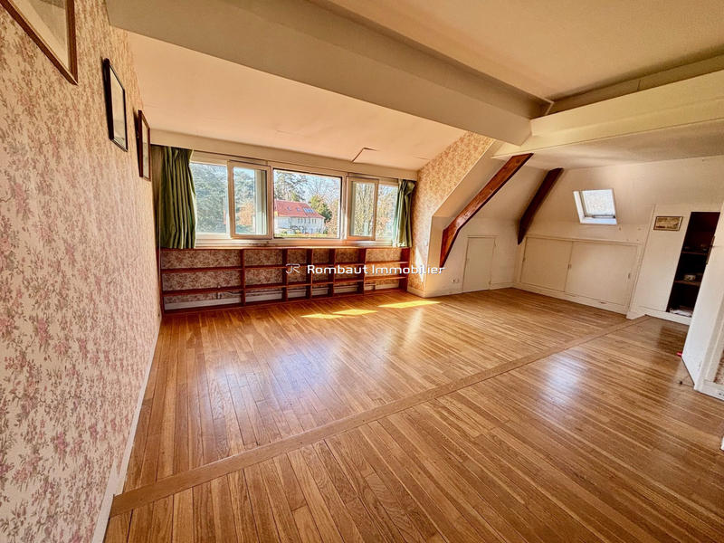 Maison - 195 m² - 7 pièces