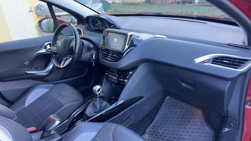 Peugeot 2008 I 1.6 BlueHdi 120 Allure