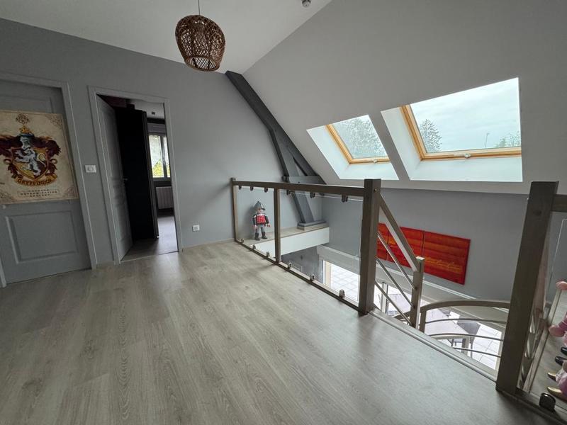 Maison - 170 m² - 6 pièces