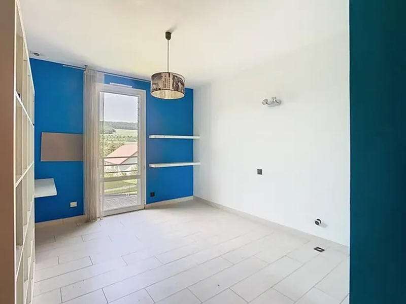 Maison - 285 m² - 7 pièces