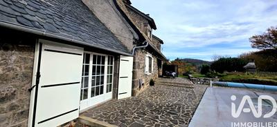 Maison - 140 m² - 6 pièces