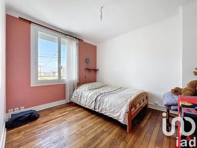 Maison - 93 m² - 5 pièces