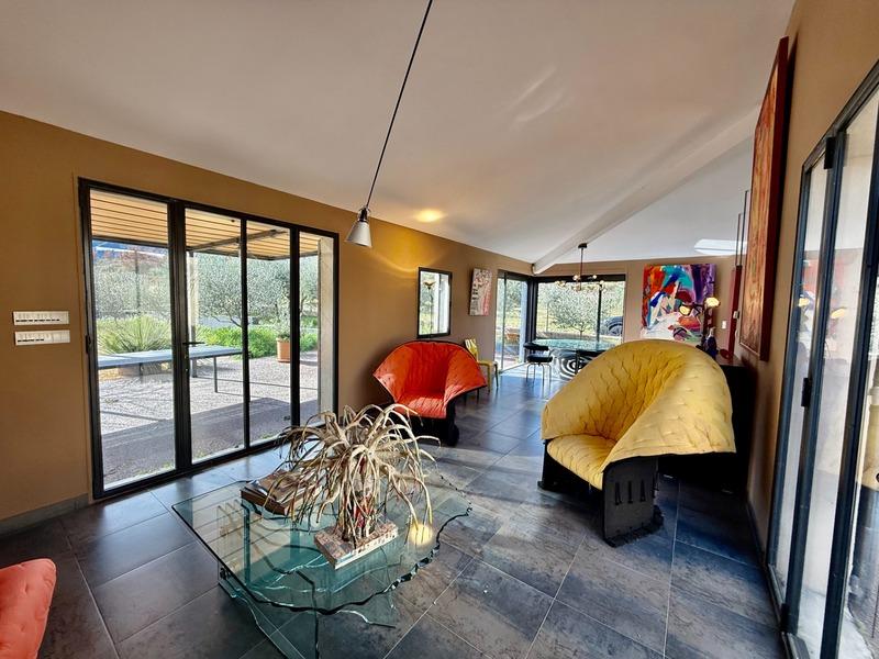 Mas - 196 m² - 6 pièces