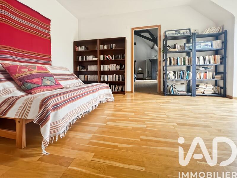 Maison de ville - 356 m² - 7 pièces