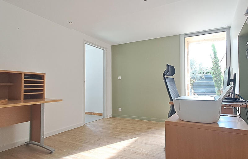 Maison - 246 m² - 8 pièces