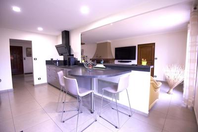 Maison - 187 m² - 7 pièces