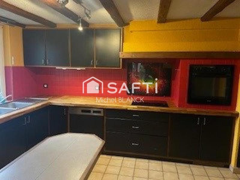 Maison - 240 m² - 10 pièces