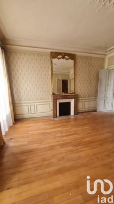 Maison - 281 m² - 8 pièces