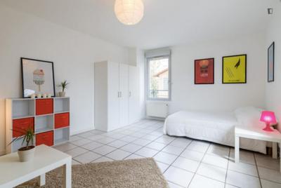 Chambre - 21 m² - 5 pièces