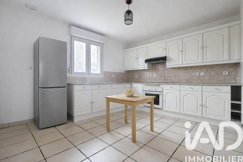 Maison - 92 m² - 5 pièces