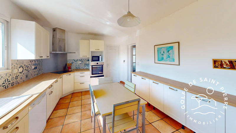 Villa - 204 m² - 6 pièces