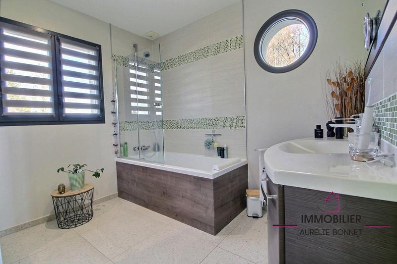 Maison contemporaine - 120 m² - 6 pièces