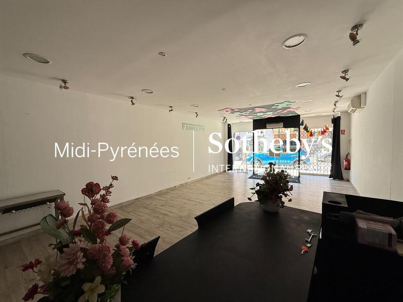 Local commercial - 77 m²