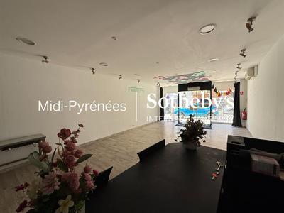 Local commercial - 77 m²