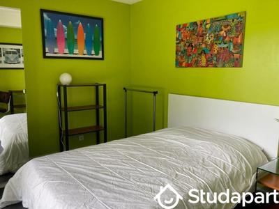 Chambre - 10 m² - 1 pièce