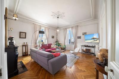 Appartement - 188 m² - 6 pièces