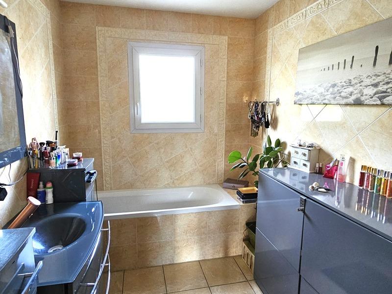 Maison - 165 m² - 6 pièces