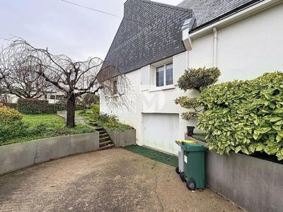 Maison - 97 m² - 5 pièces