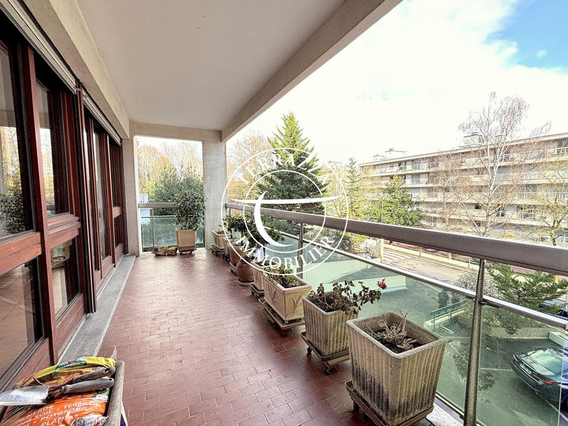 Appartement - 100 m² - 3 pièces