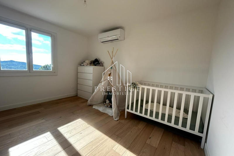 Maison - 148 m² - 5 pièces