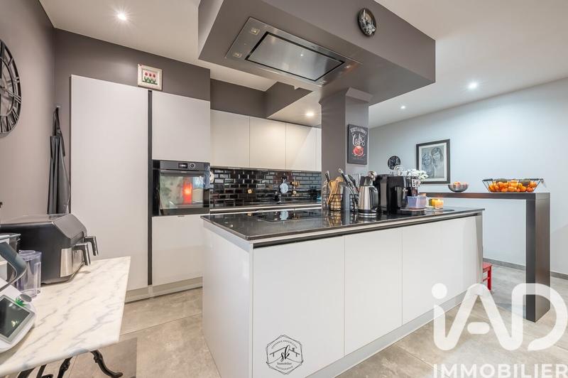 Appartement - 128 m² - 5 pièces