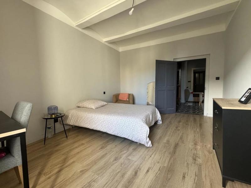 Maison de village - 400 m² - 12 pièces