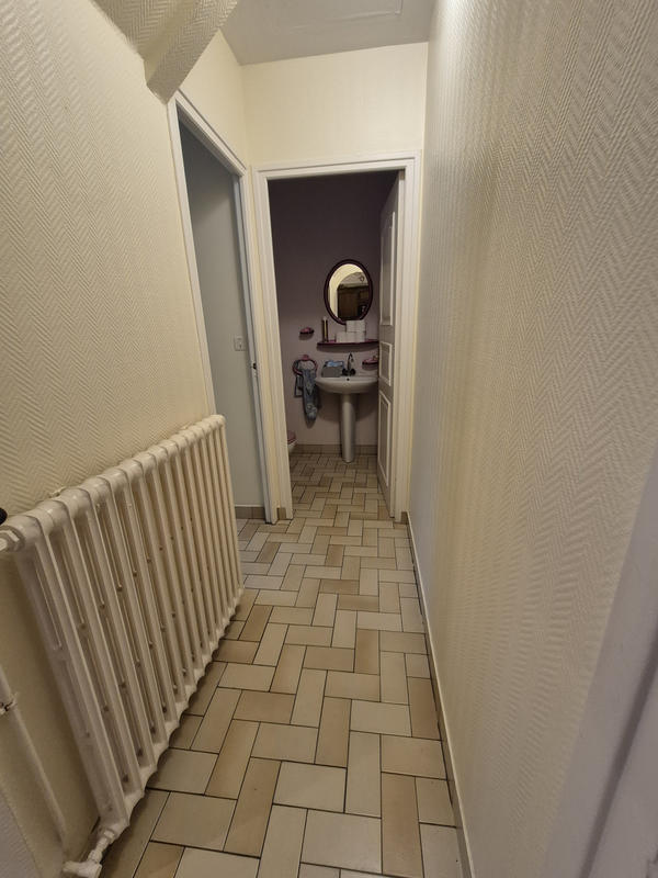 Maison - 99 m² - 6 pièces