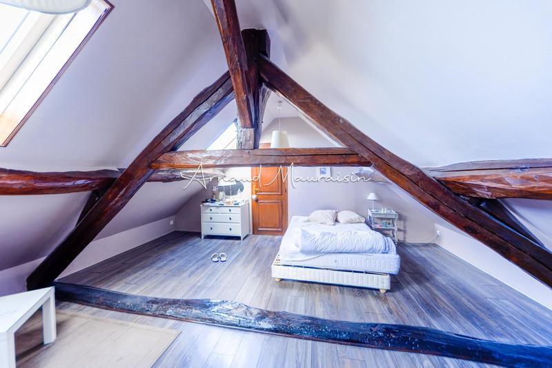 Appartement - 137 m² - 6 pièces