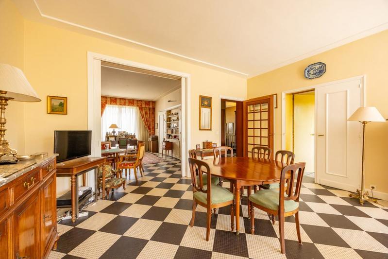 Maison d'architecte - 210 m² - 8 pièces