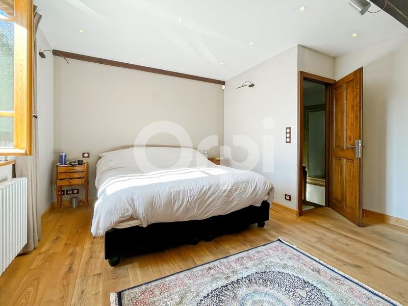 Moulin - 221 m² - 6 pièces