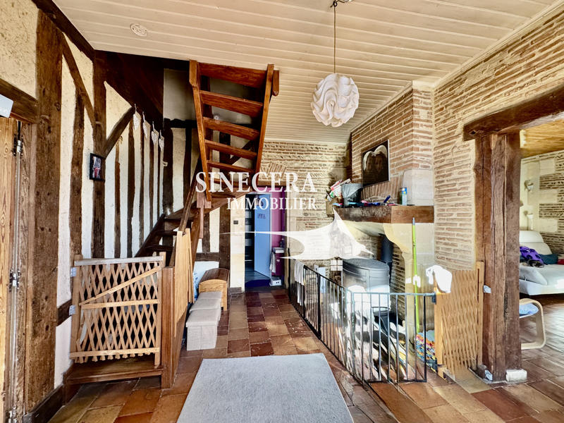 Maison - 143 m² - 5 pièces