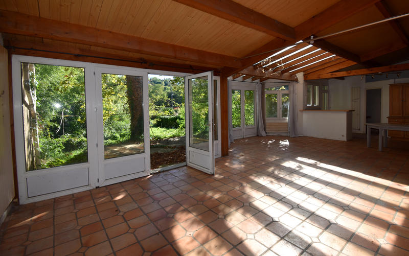 Maison - 230 m² - 8 pièces