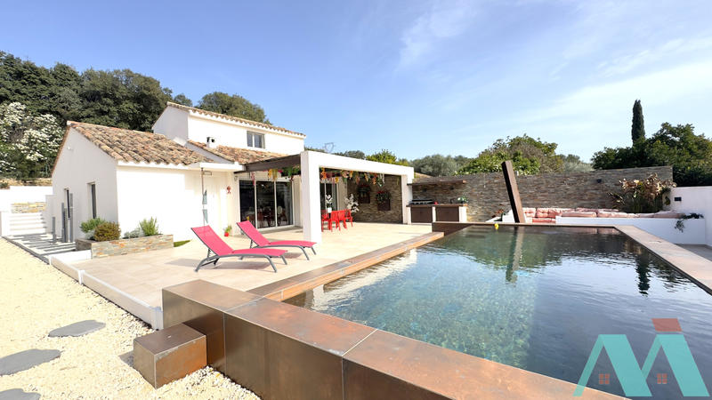 Maison - 105 m² - 4 pièces