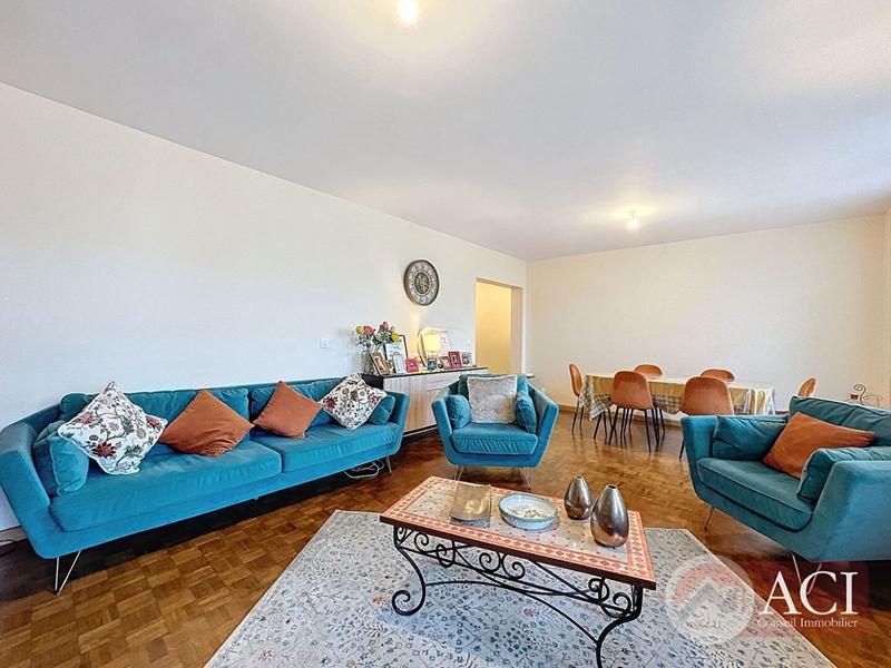 Appartement - 91 m² - 4 pièces