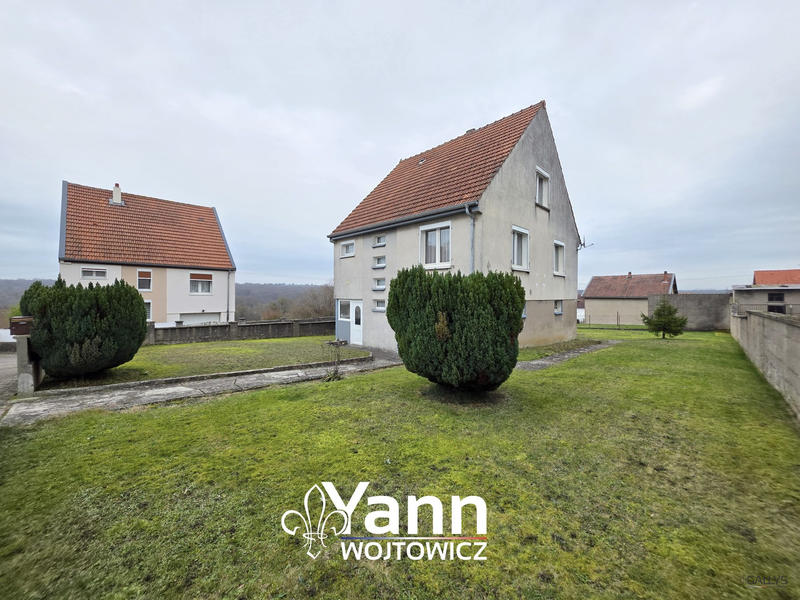 Maison - 96 m² - 5 pièces