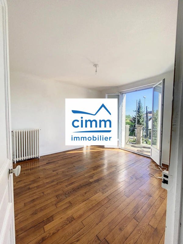 Maison - 83 m² - 5 pièces