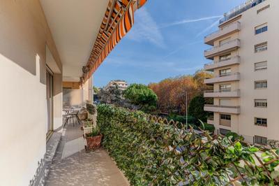 Appartement - 99 m² - 4 pièces