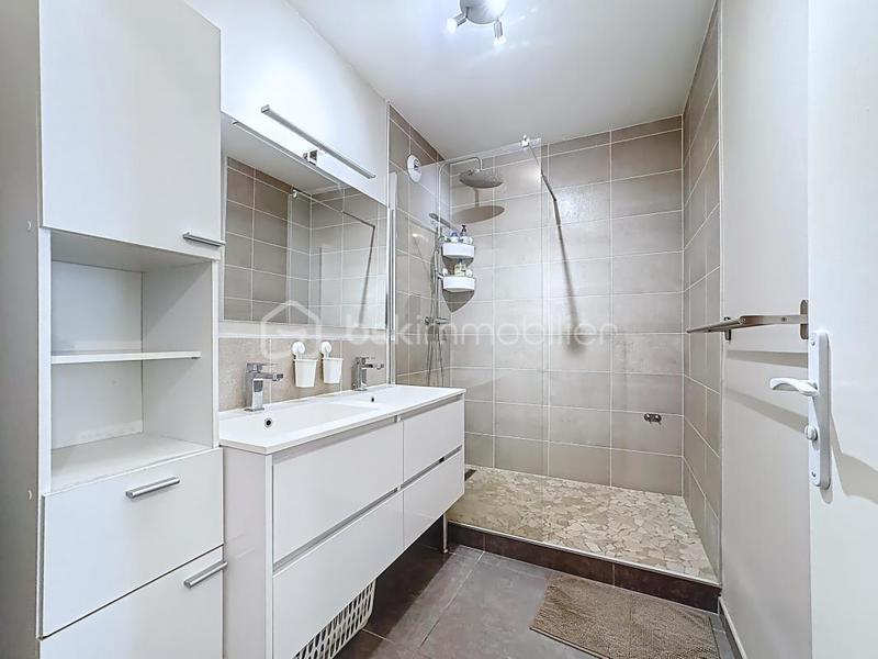 Appartement - 84 m² - 4 pièces