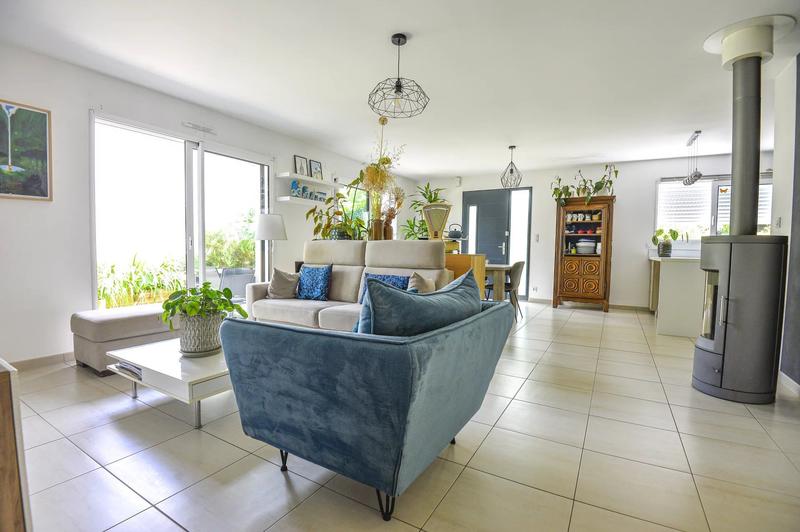 Maison - 104 m² - 4 pièces