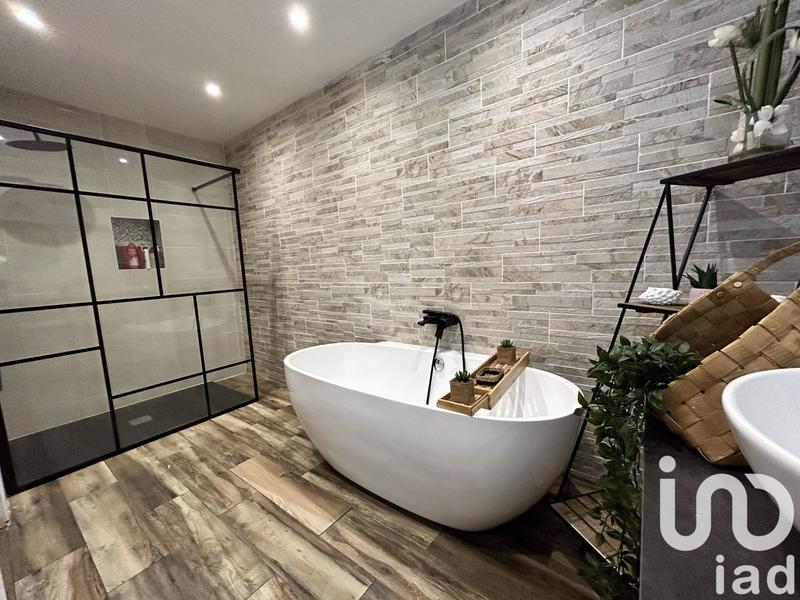 Maison - 146 m² - 6 pièces