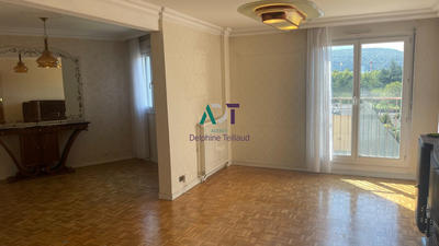 Appartement - 102 m² - 5 pièces