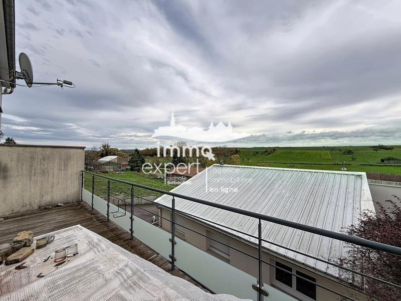 Maison - 94 m² - 5 pièces