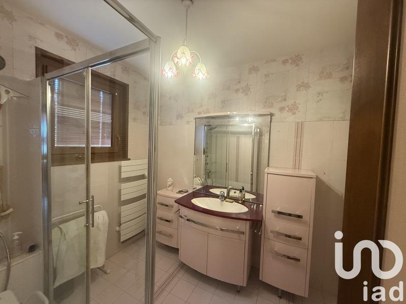 Maison - 195 m² - 7 pièces