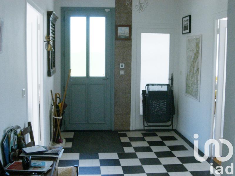 Maison - 220 m² - 9 pièces